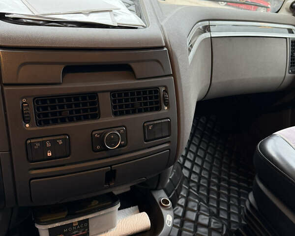 Красный Даф ХФ, объемом двигателя 10 л и пробегом 413 тыс. км за 25694 $, фото 18 на Automoto.ua