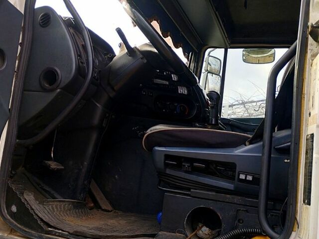 Даф ХФ, объемом двигателя 12 л и пробегом 999 тыс. км за 7620 $, фото 4 на Automoto.ua