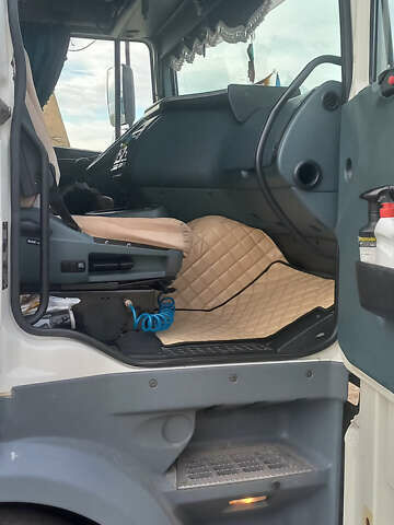 Даф ХФ, объемом двигателя 0 л и пробегом 150 тыс. км за 11000 $, фото 9 на Automoto.ua