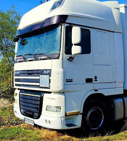 Даф ХФ, объемом двигателя 12.9 л и пробегом 1000 тыс. км за 18000 $, фото 2 на Automoto.ua