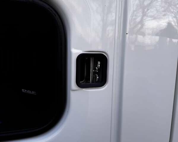 Даф ХФ, объемом двигателя 0 л и пробегом 300 тыс. км за 41116 $, фото 37 на Automoto.ua