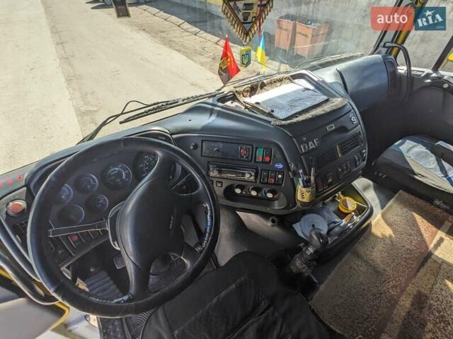 Желтый Даф ХФ, объемом двигателя 12.6 л и пробегом 615 тыс. км за 9999 $, фото 15 на Automoto.ua