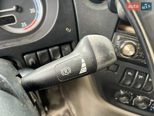 Желтый Даф ХФ, объемом двигателя 12.9 л и пробегом 100 тыс. км за 14000 $, фото 5 на Automoto.ua