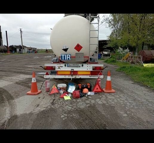 Серый Даф ХФ, объемом двигателя 12.9 л и пробегом 600 тыс. км за 46000 $, фото 3 на Automoto.ua