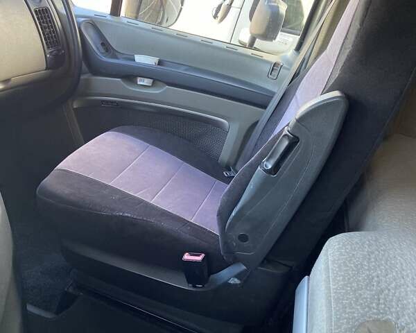 Даф ХФ 2012 в Житомире на Automoto.ua Серый Даф ХФ, объемом двигателя 0 л и пробегом 970 тыс. км за 18700 $, фото 12 на Automoto.ua