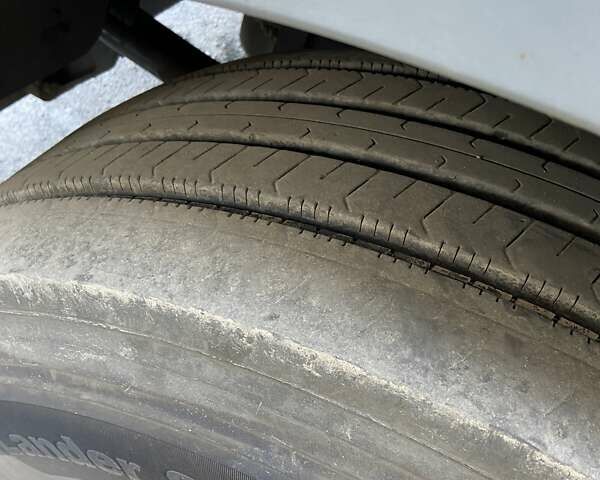 Даф ХФ 2012 в Житомире на Automoto.ua Серый Даф ХФ, объемом двигателя 0 л и пробегом 970 тыс. км за 18700 $, фото 4 на Automoto.ua