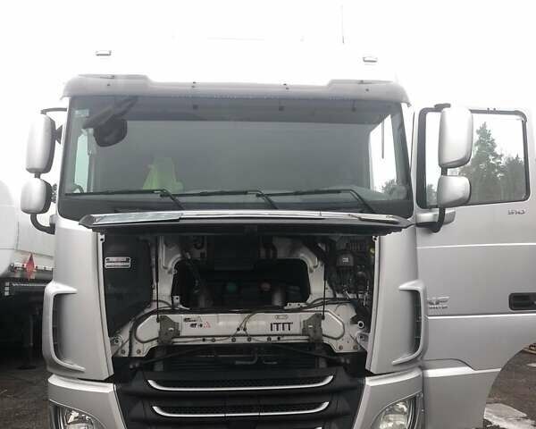 Серый Даф ХФ, объемом двигателя 12.9 л и пробегом 715 тыс. км за 18775 $, фото 8 на Automoto.ua