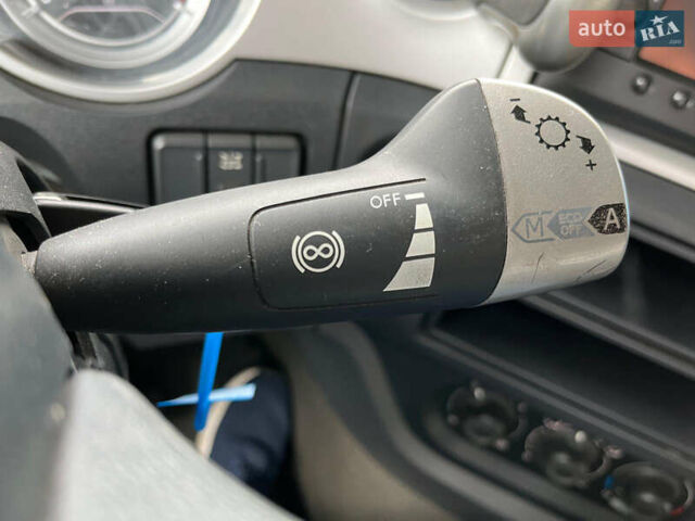 Серый Даф ХФ, объемом двигателя 12.9 л и пробегом 780 тыс. км за 15000 $, фото 12 на Automoto.ua