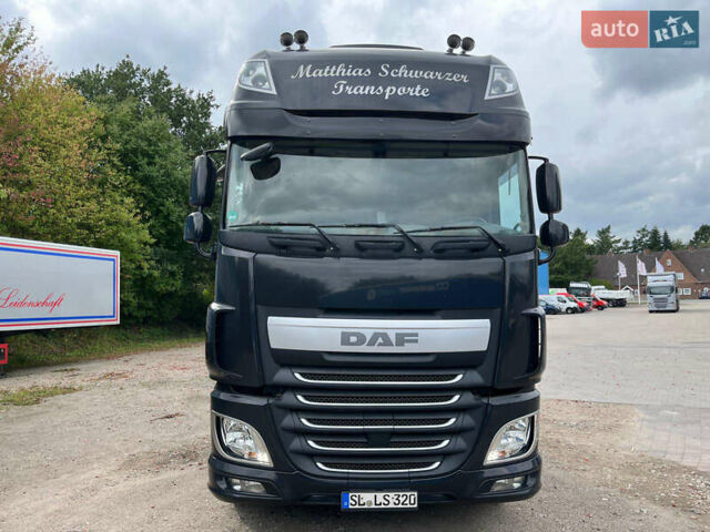 Серый Даф ХФ, объемом двигателя 12.9 л и пробегом 780 тыс. км за 15000 $, фото 6 на Automoto.ua