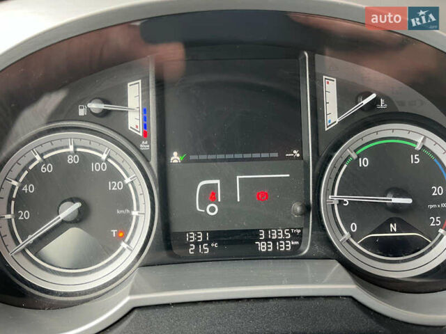 Серый Даф ХФ, объемом двигателя 12.9 л и пробегом 780 тыс. км за 15000 $, фото 11 на Automoto.ua