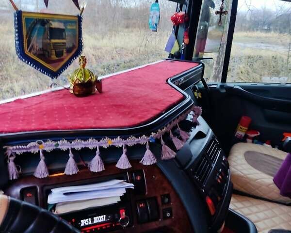 Синий Даф ХФ, объемом двигателя 12.58 л и пробегом 1 тыс. км за 12700 $, фото 9 на Automoto.ua