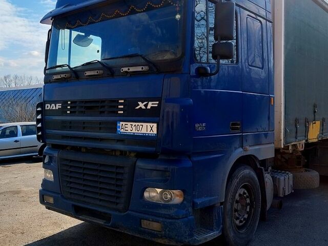 Синий Даф ХФ, объемом двигателя 13 л и пробегом 1000 тыс. км за 16000 $, фото 1 на Automoto.ua