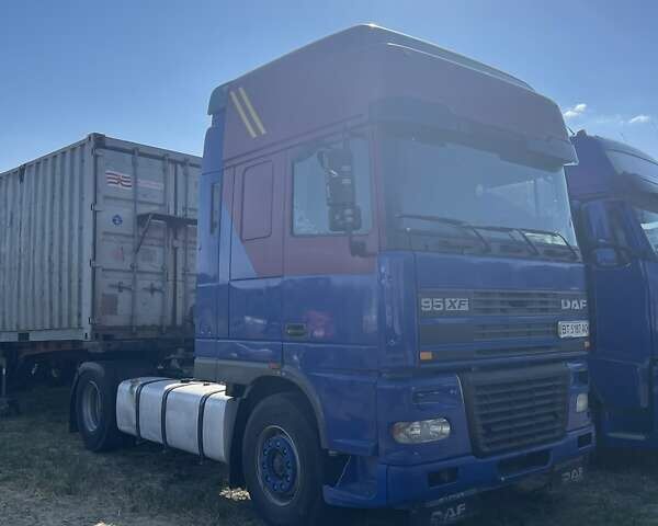 Синий Даф ХФ, объемом двигателя 12.9 л и пробегом 933 тыс. км за 8000 $, фото 20 на Automoto.ua