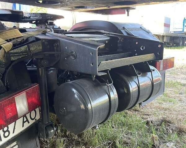 Синий Даф ХФ, объемом двигателя 12.9 л и пробегом 933 тыс. км за 8000 $, фото 26 на Automoto.ua