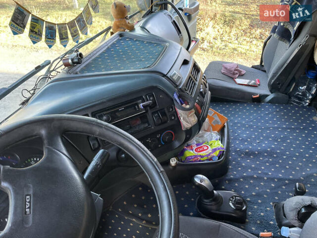 Даф ХФ 2003 в Ильинцах на Automoto.ua Синий Даф ХФ, объемом двигателя 0 л и пробегом 1 тыс. км за 10500 $, фото 28 на Automoto.ua