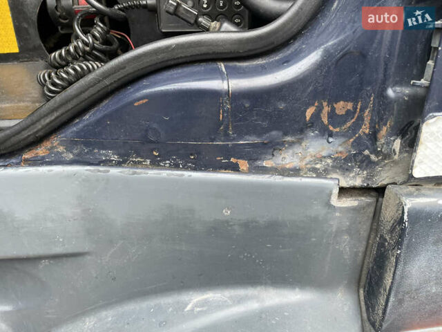 Даф ХФ 2003 в Ильинцах на Automoto.ua Синий Даф ХФ, объемом двигателя 0 л и пробегом 1 тыс. км за 10500 $, фото 27 на Automoto.ua