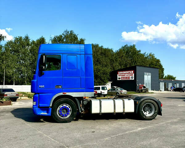 Синий Даф ХФ, объемом двигателя 12.9 л и пробегом 914 тыс. км за 17000 $, фото 2 на Automoto.ua