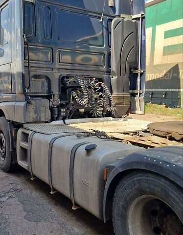 Синій Даф XF, об'ємом двигуна 12.9 л та пробігом 747 тис. км за 28600 $, фото 4 на Automoto.ua