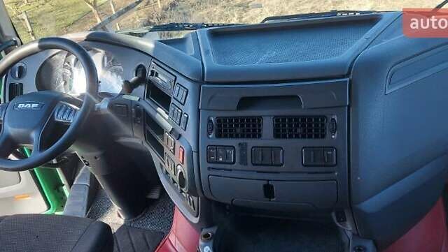 Зеленый Даф ХФ, объемом двигателя 11 л и пробегом 714 тыс. км за 24900 $, фото 3 на Automoto.ua