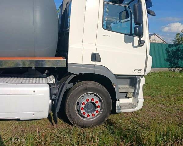 Белый Даф CF 290FT, объемом двигателя 10.8 л и пробегом 396 тыс. км за 37000 $, фото 3 на Automoto.ua