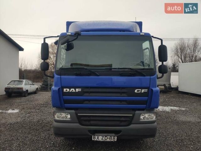 Синий Даф CF 65, объемом двигателя 6.7 л и пробегом 506 тыс. км за 33900 $, фото 2 на Automoto.ua