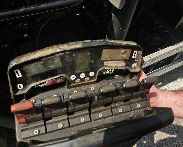 Белый Даф CF 75, объемом двигателя 9.19 л и пробегом 190 тыс. км за 58000 $, фото 15 на Automoto.ua