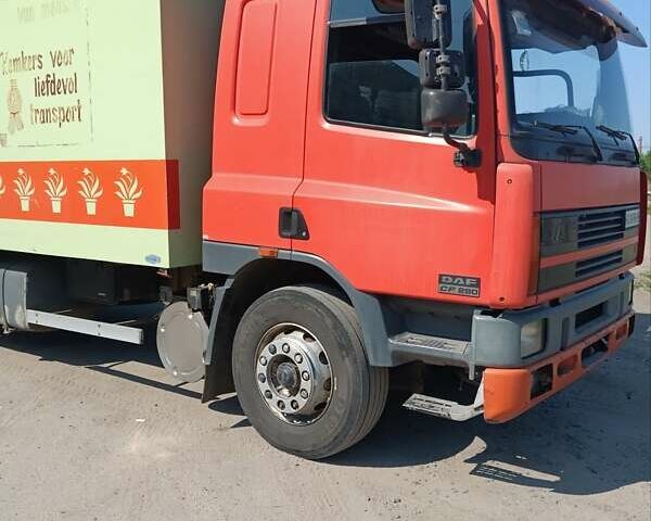 Оранжевый Даф CF 75, объемом двигателя 9.2 л и пробегом 965 тыс. км за 10900 $, фото 2 на Automoto.ua