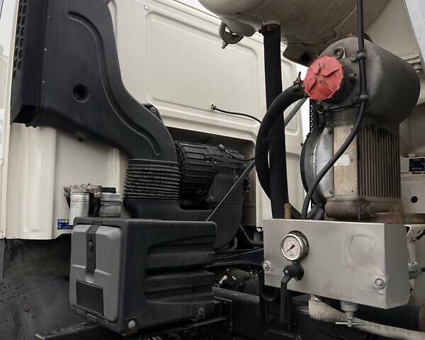 Білий Даф CF 85, об'ємом двигуна 0 л та пробігом 200 тис. км за 38700 $, фото 15 на Automoto.ua