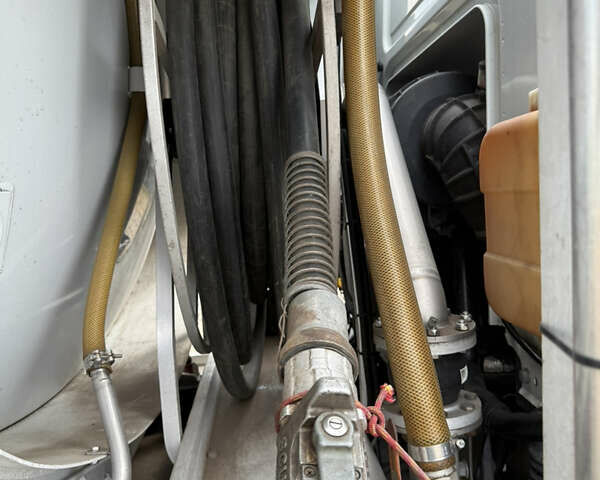 Даф CF 85 2012 у Полтаві на Automoto.ua Білий Даф CF 85, об'ємом двигуна 12 л та пробігом 339 тис. км за 74900 $, фото 5 на Automoto.ua