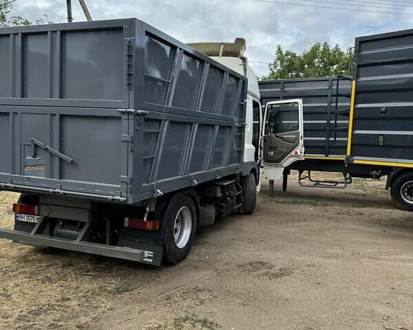 Белый Даф CF 85, объемом двигателя 0 л и пробегом 900 тыс. км за 22500 $, фото 1 на Automoto.ua