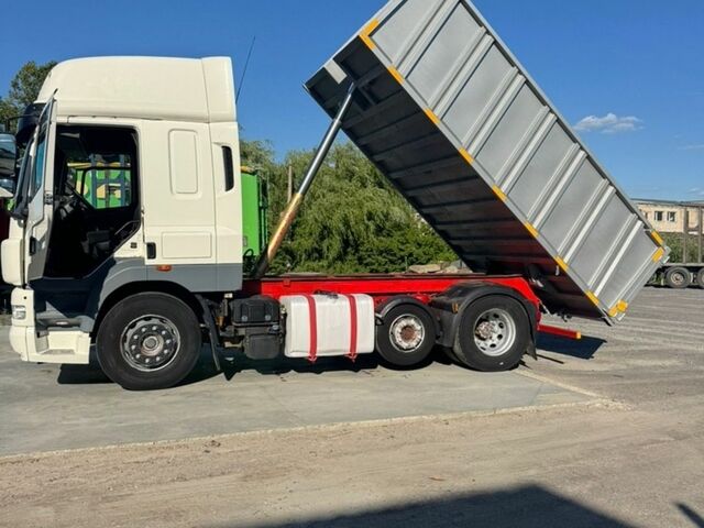 Белый Даф CF 85, объемом двигателя 0 л и пробегом 780 тыс. км за 29000 $, фото 7 на Automoto.ua