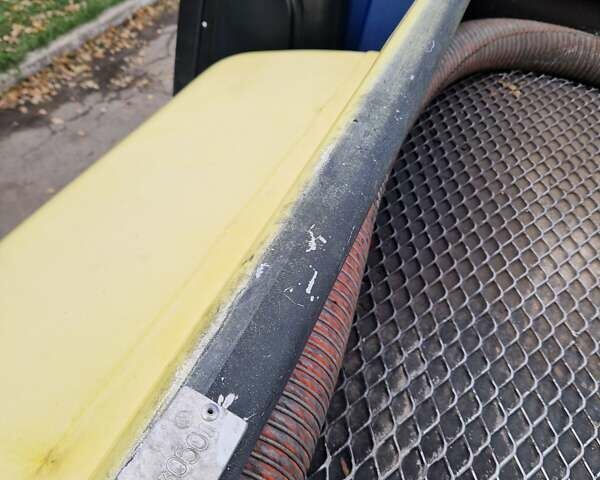 Желтый Даф CF 85, объемом двигателя 12.9 л и пробегом 999 тыс. км за 20900 $, фото 9 на Automoto.ua