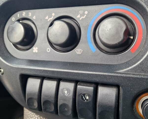 Желтый Даф CF 85, объемом двигателя 12.9 л и пробегом 999 тыс. км за 20900 $, фото 32 на Automoto.ua