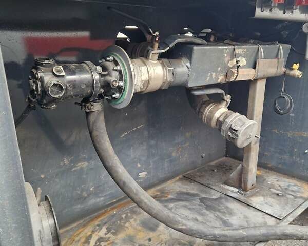 Желтый Даф CF 85, объемом двигателя 12.9 л и пробегом 999 тыс. км за 20900 $, фото 24 на Automoto.ua