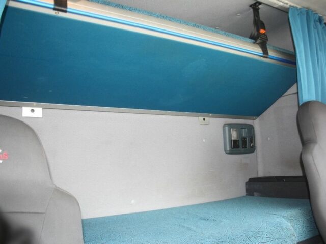 Даф Другая 2004 в Сумах на Automoto.ua Даф Другая, объемом двигателя 0 л и пробегом 0 тыс. км за 19000 $, фото 7 на Automoto.ua