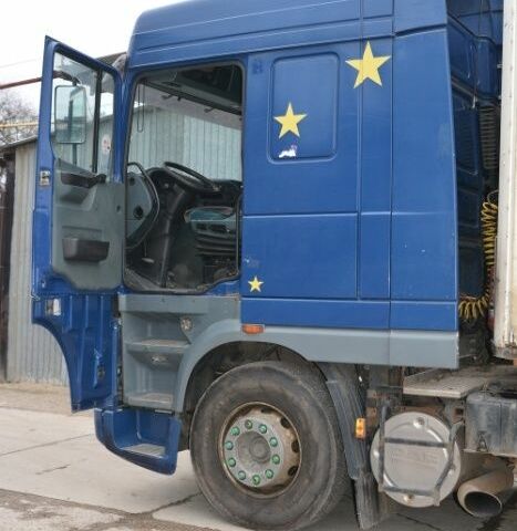 Даф Другая 2004 в Сумах на Automoto.ua Даф Другая, объемом двигателя 0 л и пробегом 0 тыс. км за 19000 $, фото 4 на Automoto.ua