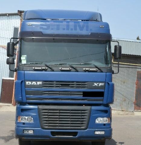 Даф Другая 2004 в Сумах на Automoto.ua Даф Другая, объемом двигателя 0 л и пробегом 0 тыс. км за 19000 $, фото 3 на Automoto.ua