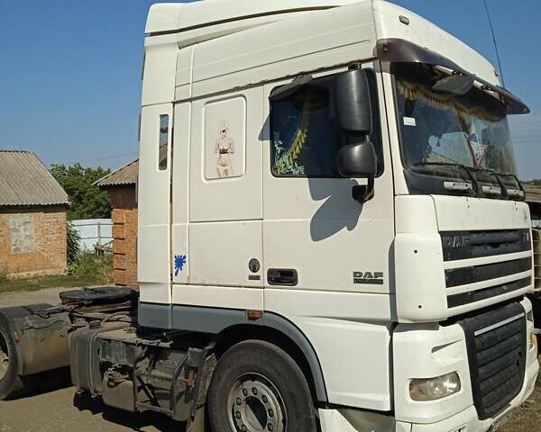 Білий Даф XF 105, об'ємом двигуна 12.9 л та пробігом 165 тис. км за 15000 $, фото 4 на Automoto.ua