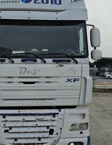 Белый Даф XF 105, объемом двигателя 12.9 л и пробегом 950 тыс. км за 20000 $, фото 1 на Automoto.ua