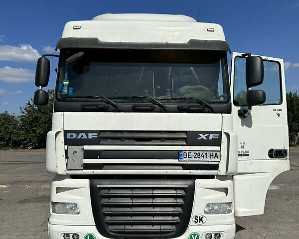 Белый Даф XF 105, объемом двигателя 12.9 л и пробегом 1000 тыс. км за 39999 $, фото 1 на Automoto.ua