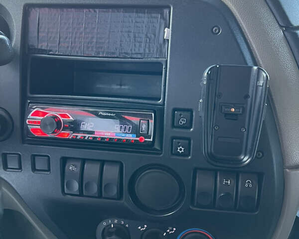 Білий Даф XF 105, об'ємом двигуна 12.9 л та пробігом 100 тис. км за 29700 $, фото 17 на Automoto.ua