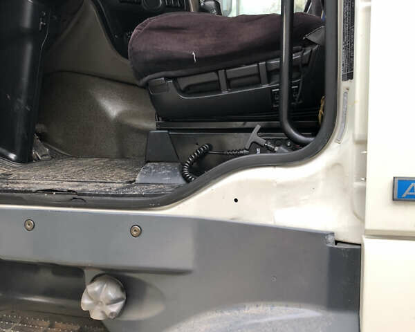 Белый Даф XF 105, объемом двигателя 0 л и пробегом 987 тыс. км за 28000 $, фото 5 на Automoto.ua