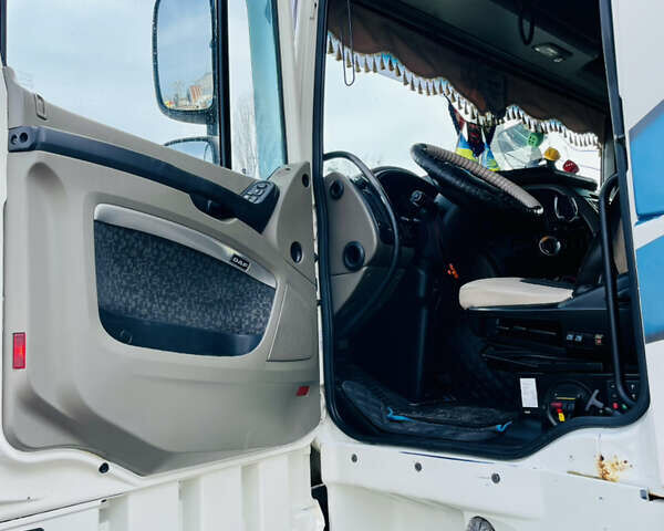 Даф XF 105 2009 у Києві на Automoto.ua Білий Даф XF 105, об'ємом двигуна 0 л та пробігом 1 тис. км за 31000 $, фото 8 на Automoto.ua