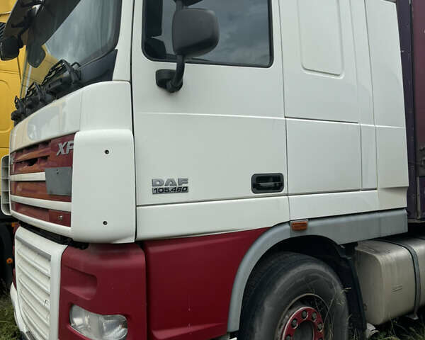 Белый Даф XF 105, объемом двигателя 12.9 л и пробегом 800 тыс. км за 18100 $, фото 2 на Automoto.ua