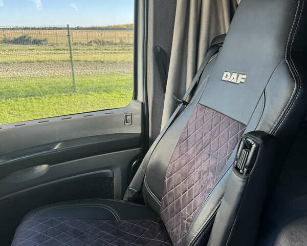 Белый Даф XF 105, объемом двигателя 12.9 л и пробегом 596 тыс. км за 11500 $, фото 16 на Automoto.ua