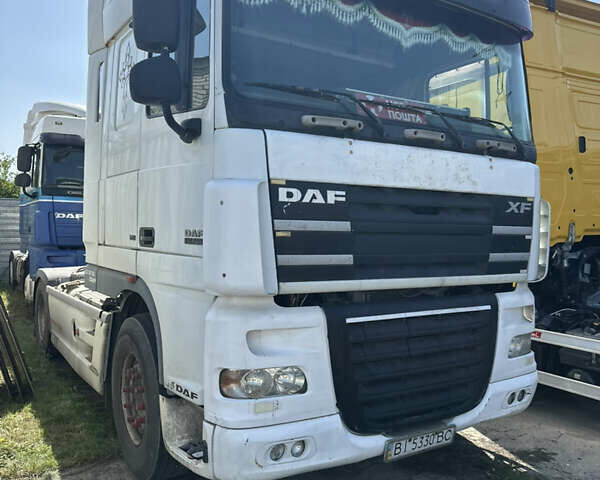 Белый Даф XF 105, объемом двигателя 12.9 л и пробегом 250 тыс. км за 10800 $, фото 2 на Automoto.ua