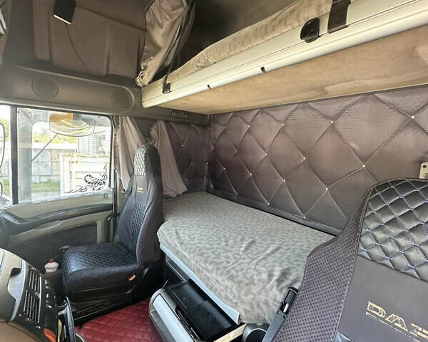 Белый Даф XF 105, объемом двигателя 12.9 л и пробегом 250 тыс. км за 10800 $, фото 6 на Automoto.ua