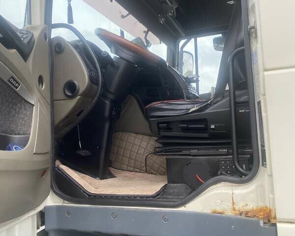 Белый Даф XF 105, объемом двигателя 12.9 л и пробегом 940 тыс. км за 11000 $, фото 2 на Automoto.ua