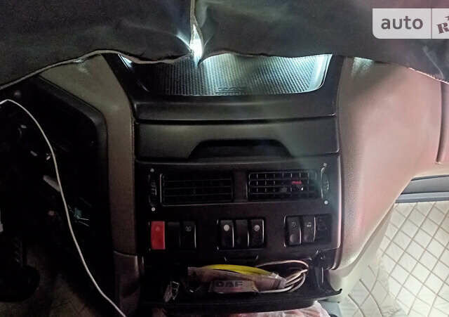 Білий Даф XF 105, об'ємом двигуна 12.9 л та пробігом 2 тис. км за 7500 $, фото 10 на Automoto.ua