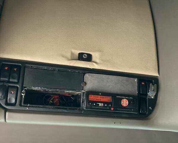 Белый Даф XF 105, объемом двигателя 12.9 л и пробегом 2 тыс. км за 13000 $, фото 16 на Automoto.ua